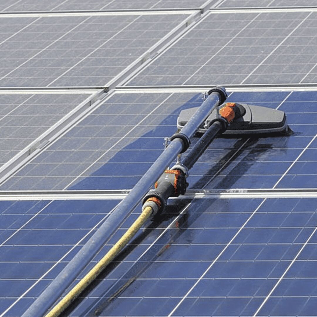 Nettoyage de panneaux solaires à Montpellier pour un rendement optimal